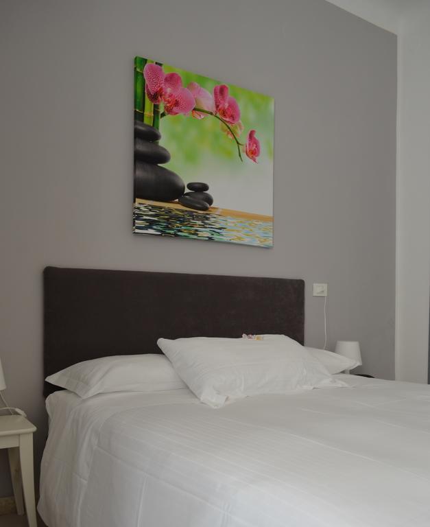 Hotel Spot Varazze Ruang foto