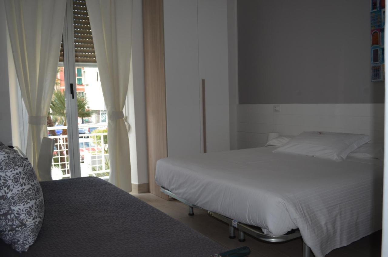 Hotel Spot Varazze Bagian luar foto